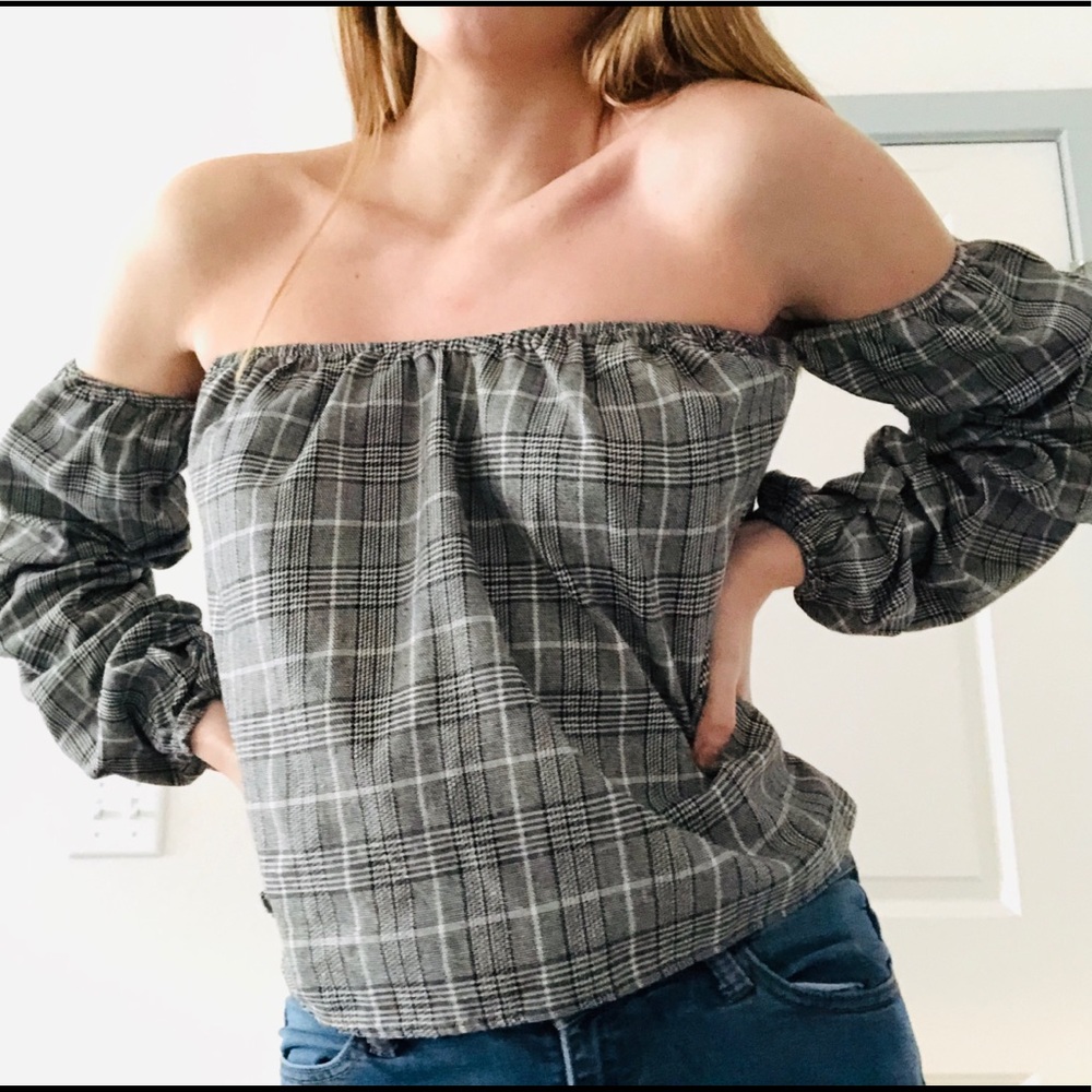Charlotte Russe Plaid Puff Sleeve Top